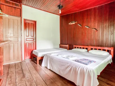 Resort de Selva Amazon Jungle Palace