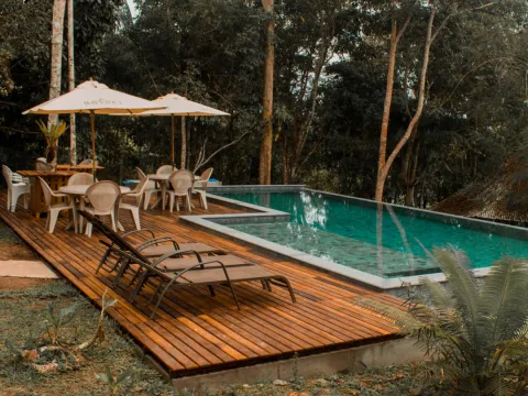 Resort de Selva Amazon Jungle Palace